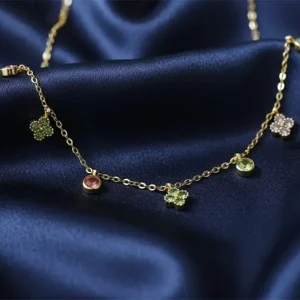 Zircon Four Leaf Clovers Necklace multicolor Gold Satin Background