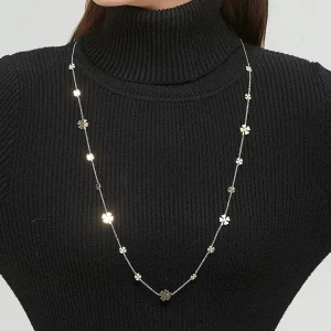 Woman wears Belle Miss ULLAVI necklace, gold-plated steel long chain (sautoir) with multi-colored enamel elements. Jewelry gift Cyprus