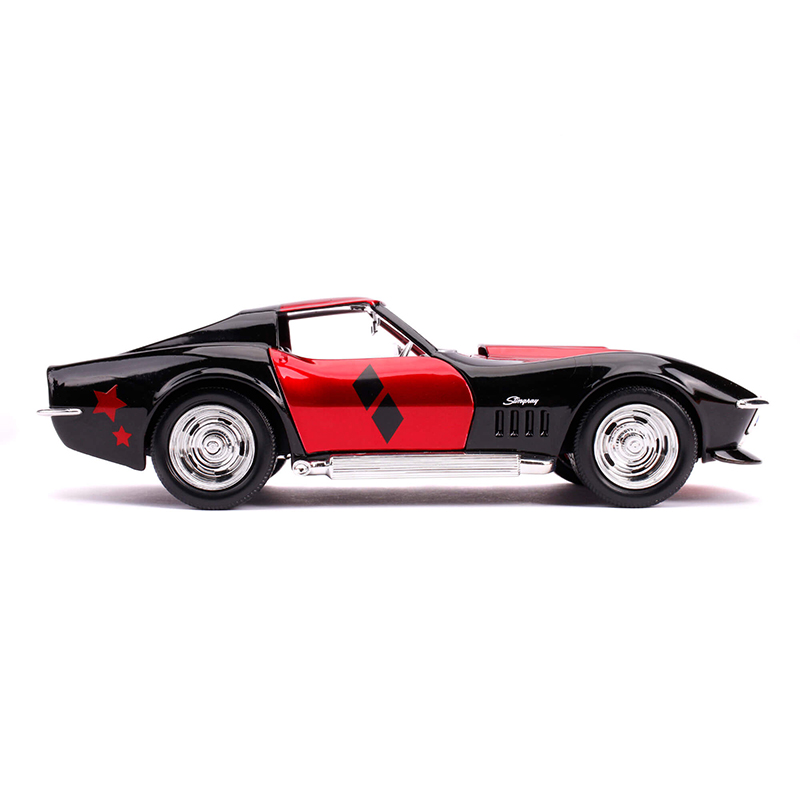 Harley_quinn_1969_Corvette_Stingray_07