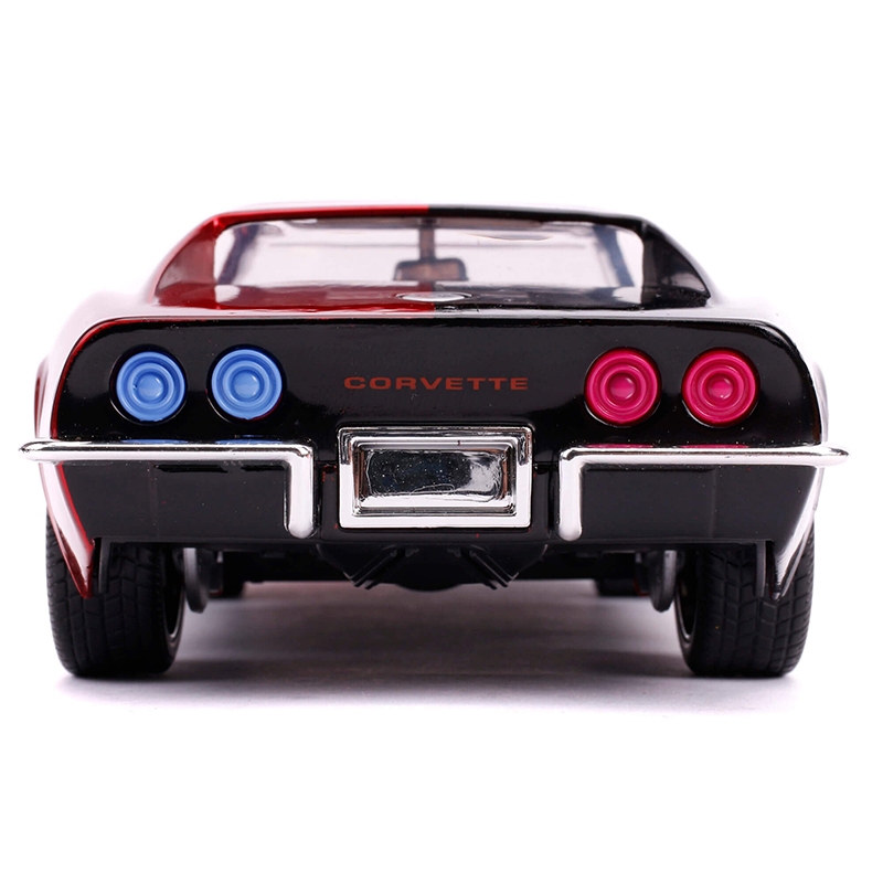 Harley_quinn_1969_Corvette_Stingray_09