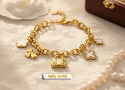 charm-chain-bracelet-mother-of-pearl-gold-316L-banner charm-chain-bracelet-mother-of-pearl-gold-316L-banner