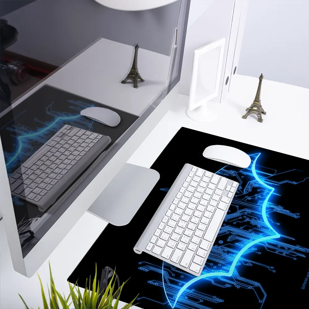 DC Comics Batman officially licensed premium desk mat 50x45 cm with iconic dark knight non-slip rubber base, with keyboard and mouse